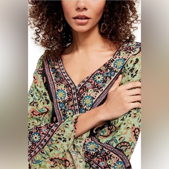 Women’s FREE PEOPLE Rosalie bell sleeve faux wrap top in slate combo. Size Med - Picture 2 of 7